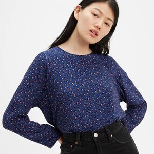 Levi's leopard blue relaxed fit blouse  size S